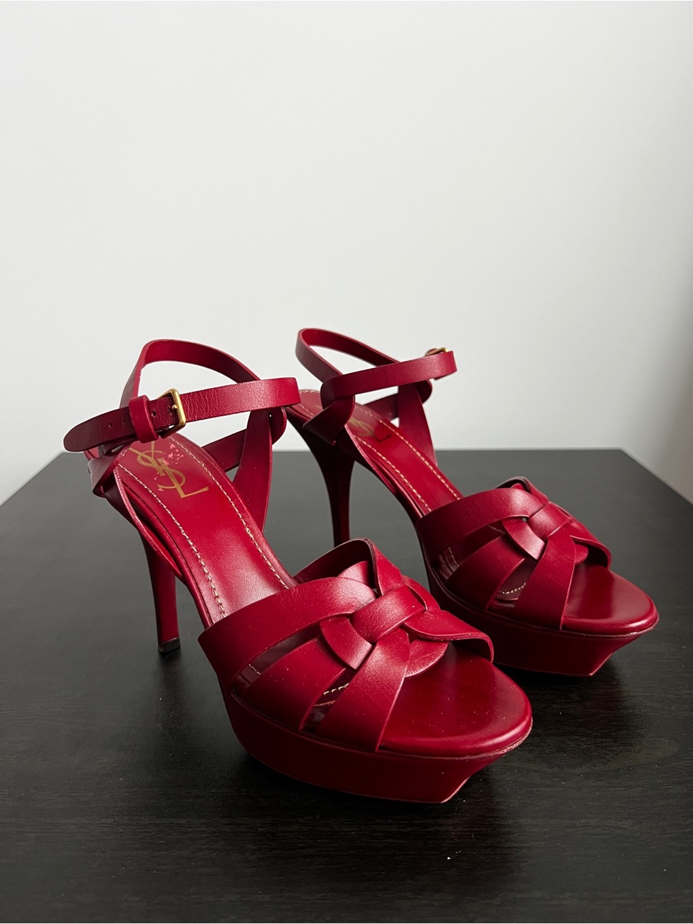 Yves Saint Laurent Authentic Lobster Red Patent Leather Tribute 75 Sandals